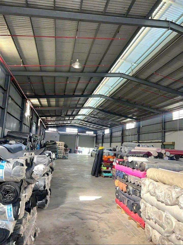Bán xưởng 5000m2 trong kcn vĩnh lộc