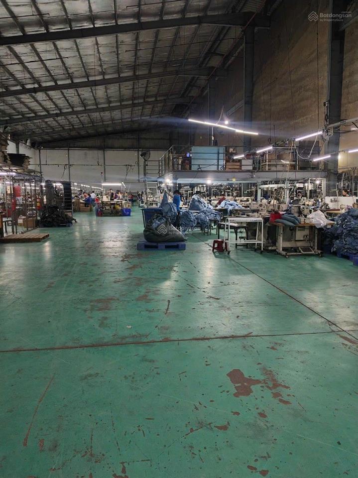 Cho thuê xưởng 4000m2 khuôn viên 4500m2