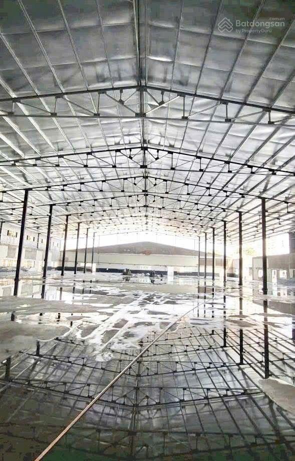 Cho thuê xưởng 2000m2 khuôn viên 2500m2 mặt tiền quốc lộ 1a
