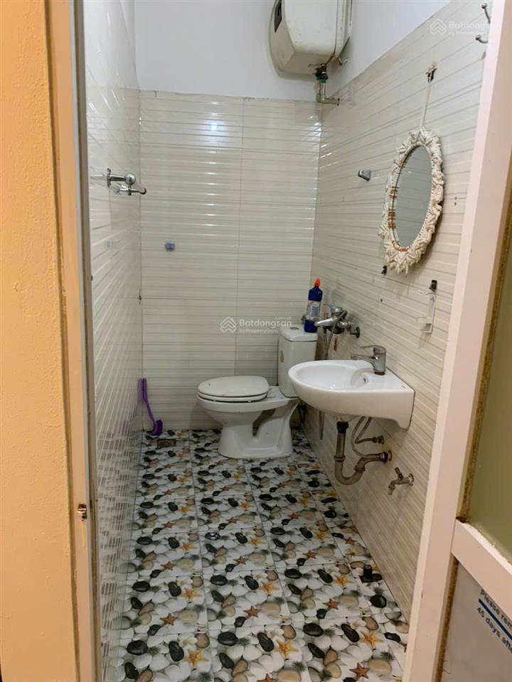 Cho thuê căn hộ tại phố lò đúc diện tích 40m2 đầy đủ đồ đạc 6.5tr