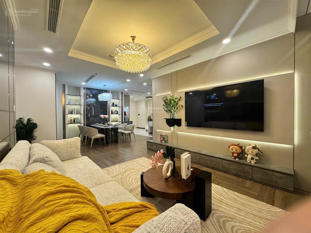 Căn 04pn dt 142m, góc đông nam toà park7 , full đồ mới như ảnh. 0977 088 ***