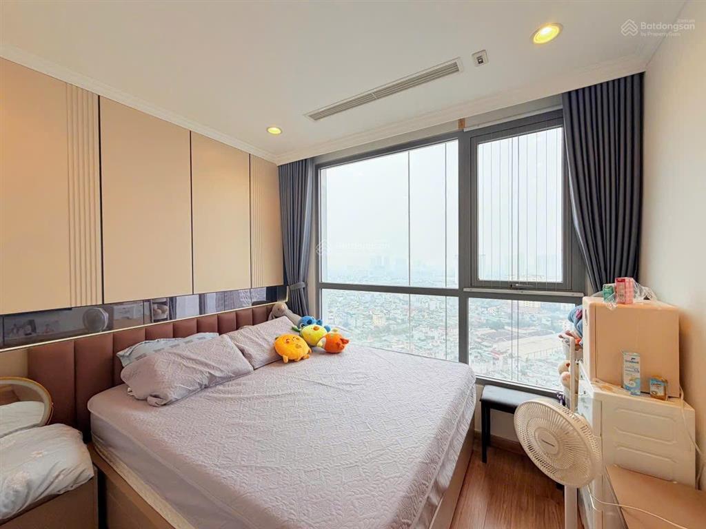 Căn 02pn siêu đẹp tại park 5 times city giá chỉ 6,3 tỷ.  0977 088 ***