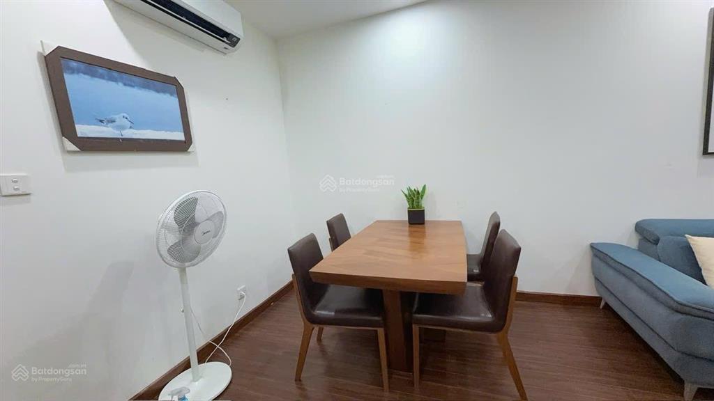 Siêu siêu rẻ! căn 02pn 76m có slot xe ô tô tại toà t07 times city giá chỉ 8.9 tỷ.  0977 088 ***