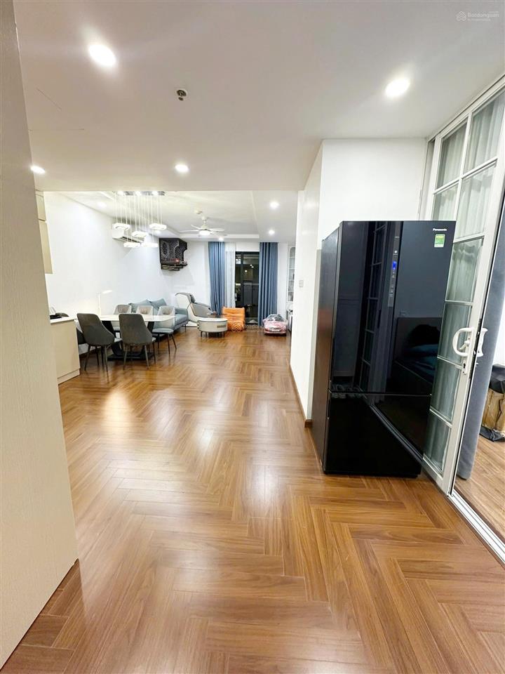 Siêu siêu rẻ, căn 95m hướng nam tòa t04 times city giá chỉ có 8,6 tỷ,  0977 088 ***