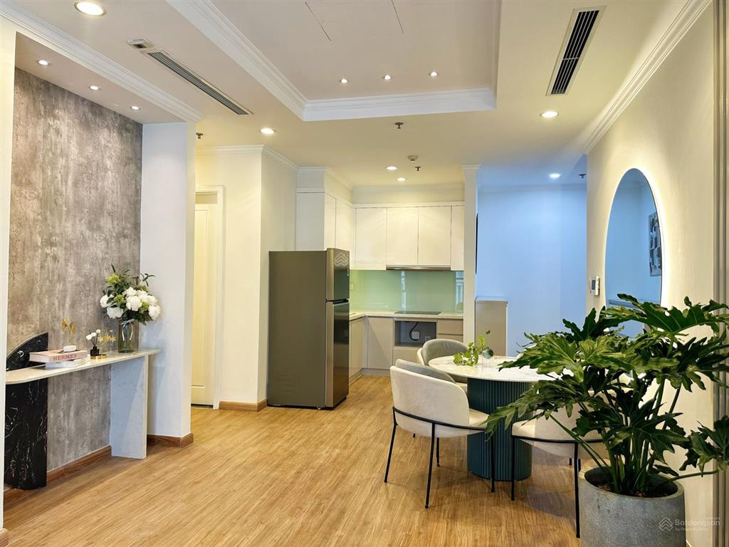 Căn 02pn hướng đông nam tòa park6 diện tích 80m giá chỉ 7,9 tỷ.  0977 088 ***
