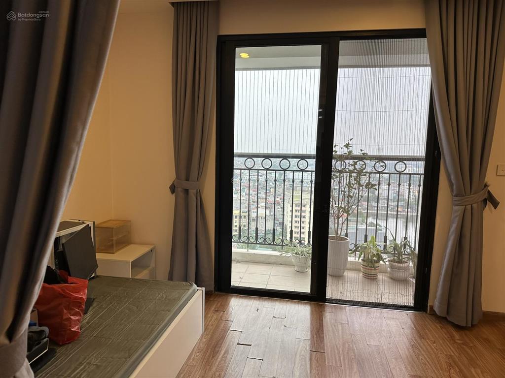 Siêu rẻ, 109m2, tầng 18, giá chỉ 9,5tỷ cho căn 03pn toà t02 times city.  0977 088 ***
