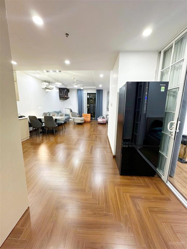 Căn 83m² với 2pn sáng hướng nam tòa t11 times city giá chỉ còn 7 tỷ.  xem nhà 0977 088 ***