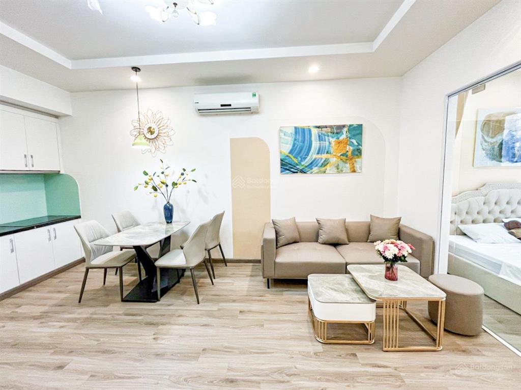 Quá rẻ rồi, căn 1pn hướng nam tòa t09 times city giá xuống chỉ còn 4,5 tỷ.  0977 088 ***