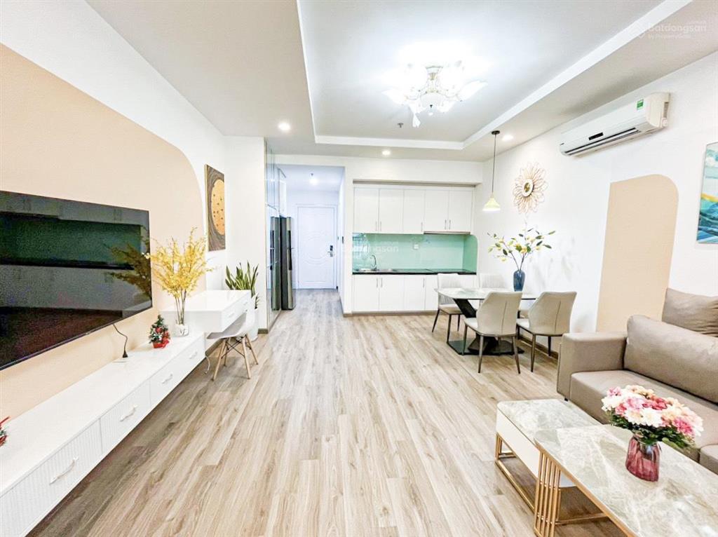 Quá rẻ rồi, căn 1pn hướng nam tòa t09 times city giá xuống chỉ còn 4,5 tỷ.  0977 088 ***