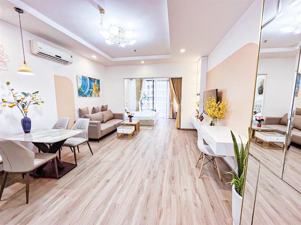 Quá rẻ rồi, căn 1pn hướng nam tòa t09 times city giá xuống chỉ còn 4,5 tỷ.  0977 088 ***
