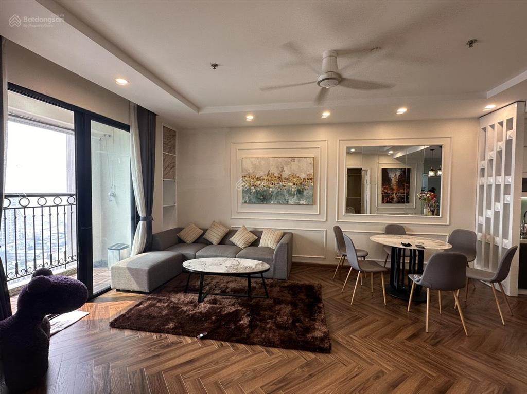 Căn 82m view nhạc nước tại tòa t10 times city giá chỉ còn 7 tỷ.  0977 088 ***