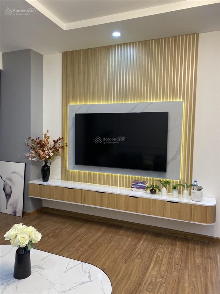 Căn 03pn góc tại times city 105m giá chỉ còn 8,5 tỷ.  0977 088 ***