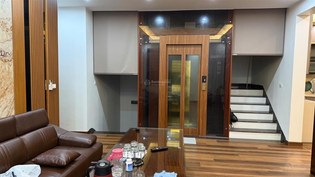 Chính chủ cho thuê nhà 4 tầng mới xây tại vpit plaza, vĩnh phúc, sẵn nội thất phù hợp làm văn phòng