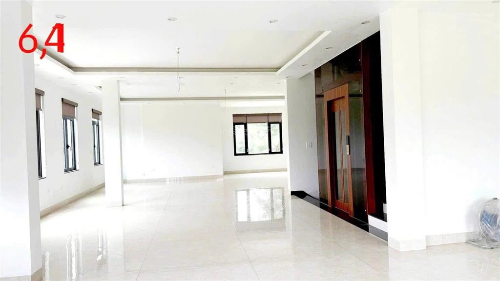 Chính chủ cho thuê nhà 4 tầng mới xây tại vpit plaza, vĩnh phúc, sẵn nội thất phù hợp làm văn phòng