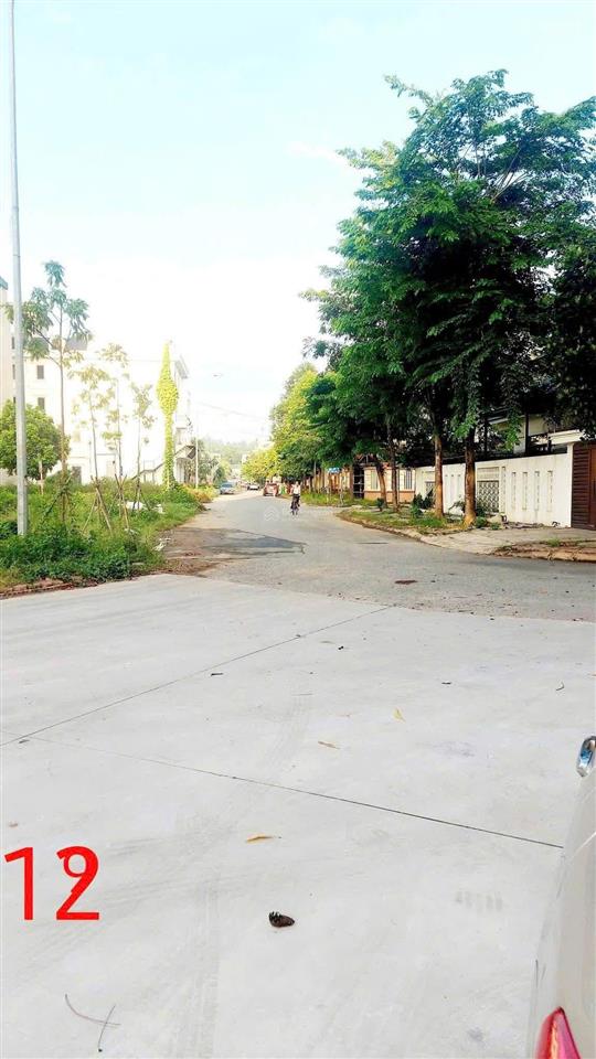 Chính chủ cho thuê nhà 4 tầng mới xây tại vpit plaza, vĩnh phúc, sẵn nội thất phù hợp làm văn phòng