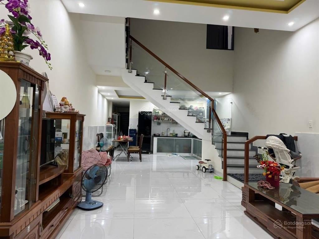 Bán nhà 3 tầng ngô thế vinh , trung tâm phố hải châu . 100m2 nhà đẹp vào ở ngay . giá 9.x tỷ