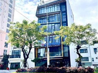 Bán toà văn phòng building 7 tầng phố trần hưng đạo  200m2 ngang 10m  cho thuê 170triệu/tháng