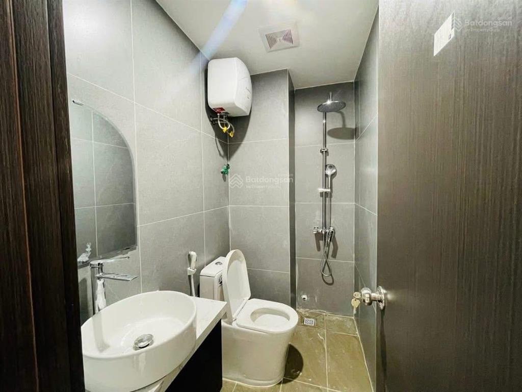 Tòa căn hộ 7 tầng ngay bến du thuyền cầu rồng, cầu tình yêu  dòng tiền 100 triệu/tháng