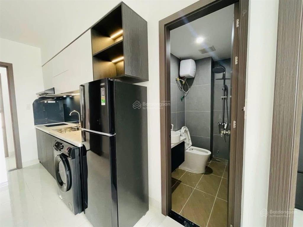 Tòa căn hộ 7 tầng ngay bến du thuyền cầu rồng, cầu tình yêu  dòng tiền 100 triệu/tháng