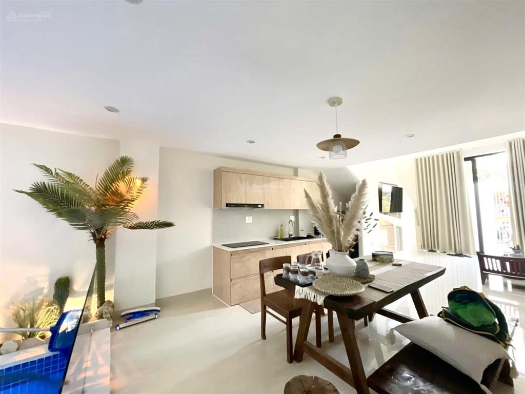 Bán căn villa hồ bơi đường tân thái sát biển mân thái 300m  dt 90m2 cho thuê 45 triệu/tháng