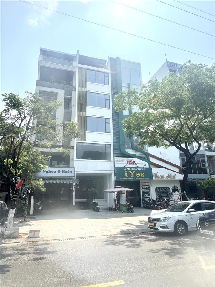 Cho thuê mặt phố kinh doanh lê thanh nghị  có hầm  210m2 sàn cực vip