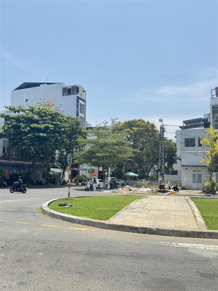 Bán lô góc 2mt lê văn hưu , dương vương  trục chính thông thẳng sát sông hàn  view pháo hoa