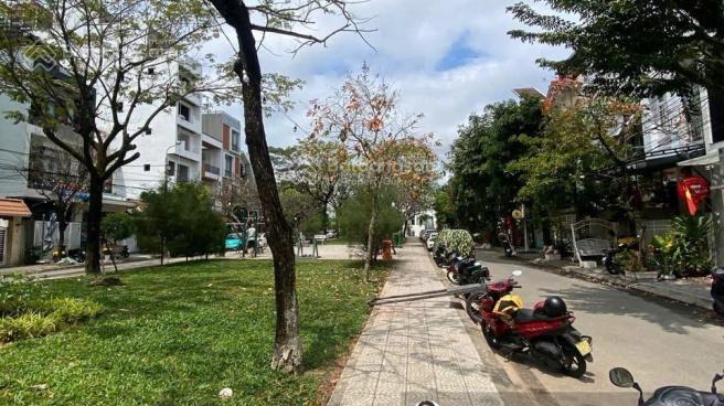 Bán nhà 3 tầng mặt đường an thượng 22  đối diện công viên cực đẹp  giá tốt 12.x tỷ