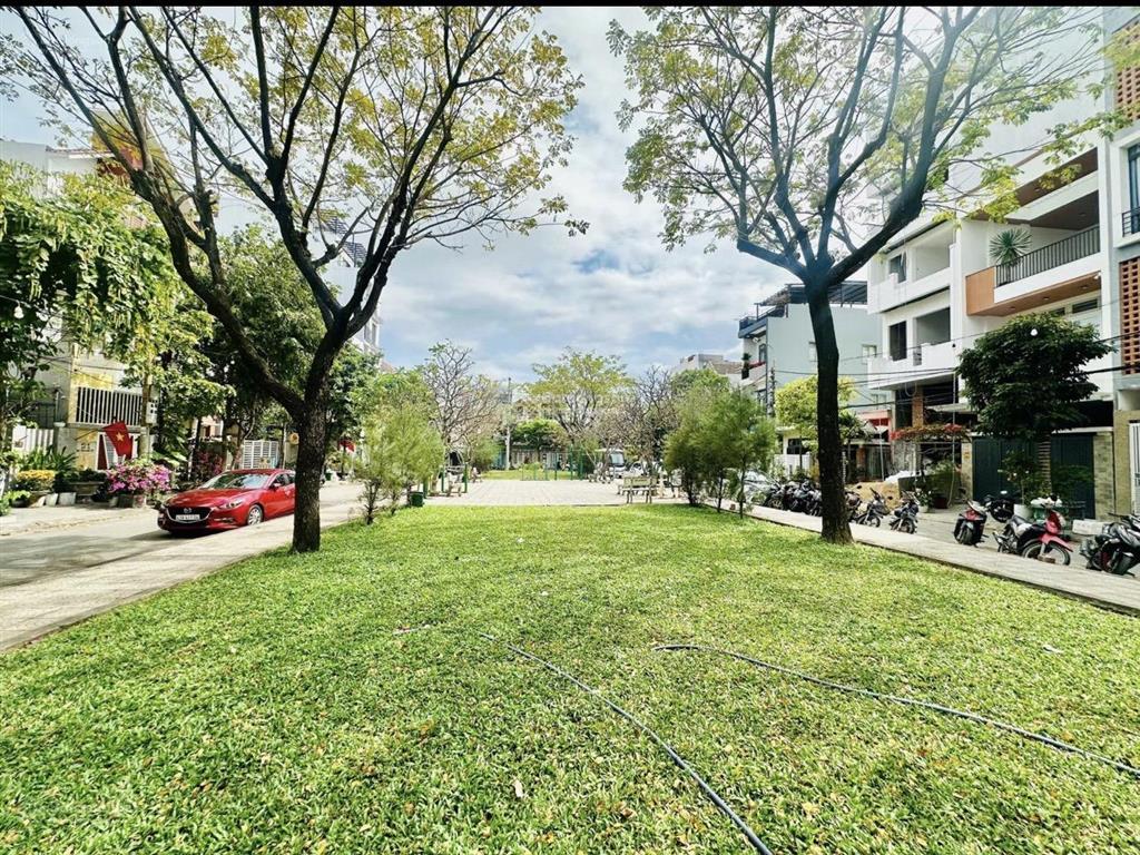 Bán nhà 3 tầng mặt đường an thượng 22  đối diện công viên cực đẹp  giá tốt 12.x tỷ