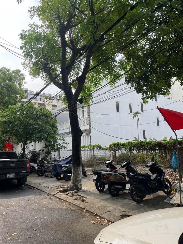 Duy nhất lô đất biệt thự 300m2 (12x25m) đường nguyễn cao luyện  phố biển phạm văn đồng