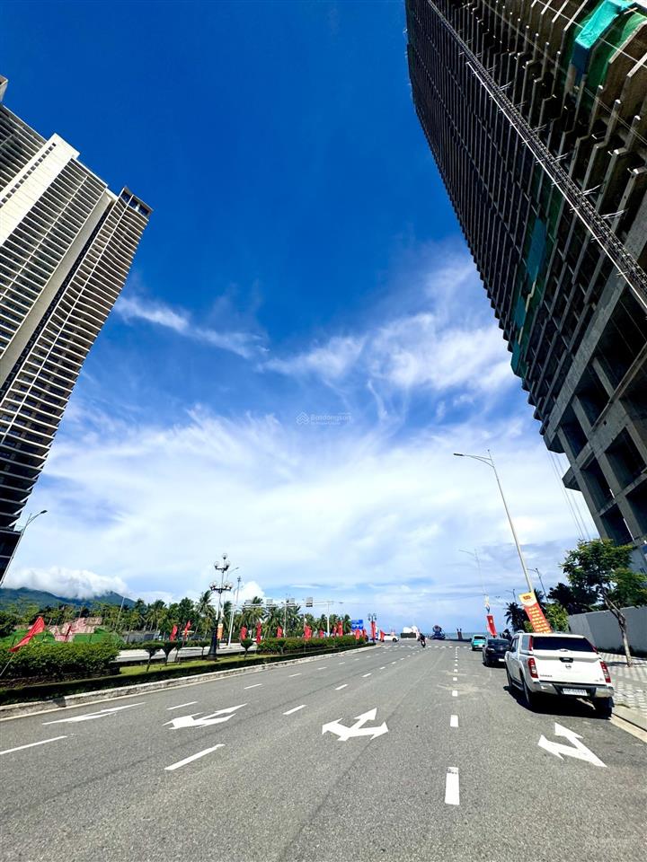 Duy nhất lô đất biệt thự 300m2 (12x25m) đường nguyễn cao luyện  phố biển phạm văn đồng