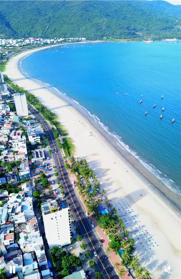 Bán lô góc 2mt đường dương thạc, trục thông bãi biển sơn trà  111m2 ngang 6.5m  giá 15,x tỷ