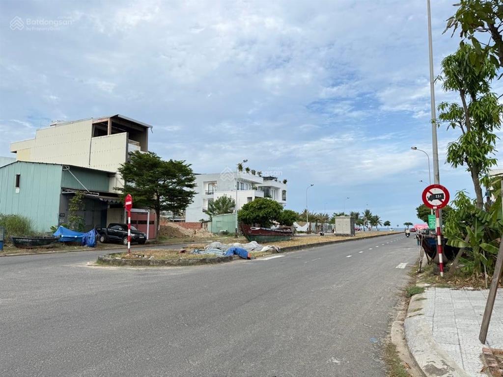Bán lô đất đường nguyễn trọng nghĩa  song song bãi biển mân thái  115m2 ngang 5m cực đẹp