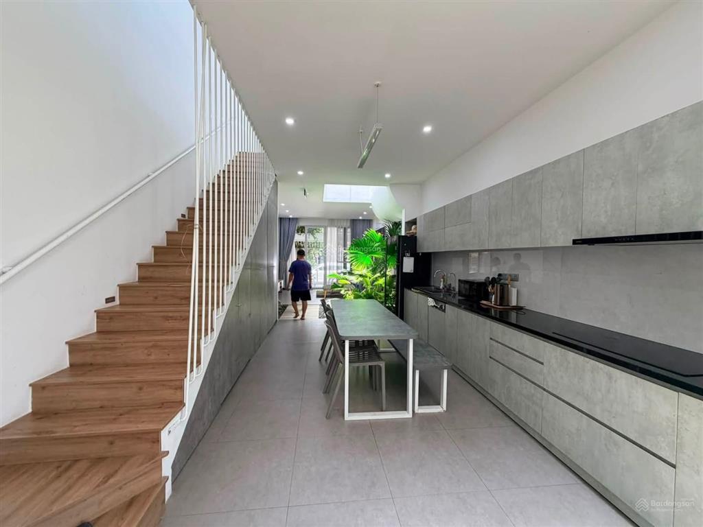 Bán căn homestay phong cách tropical  118m2 ba mặt thoáng  khu đô thị nam việt á  sẵn dòng tiền