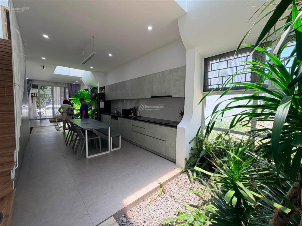 Bán căn homestay phong cách tropical  118m2 ba mặt thoáng  khu đô thị nam việt á  sẵn dòng tiền
