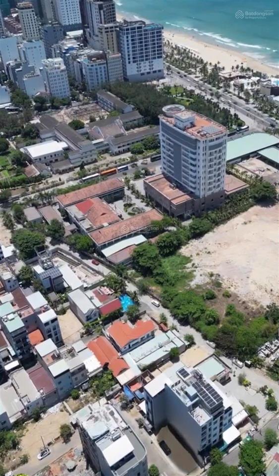 Toà căn hộ hồ bơi mỹ đa đông 12 sát biển mỹ khê  dt khủng 257m2  dòng tiền ~ 250triệu  giá tốt