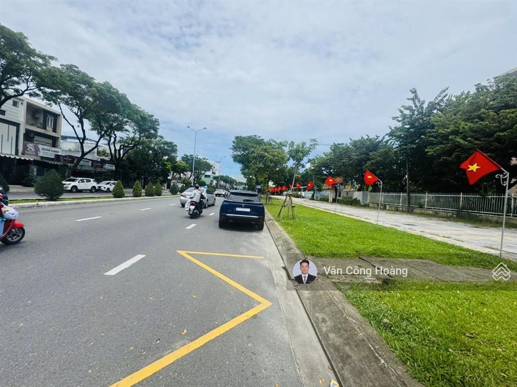 Cặp đất đẹp đường xuân thuỷ  ngay công viên thanh niên  198m2 ngang 10m  xây cao tầng