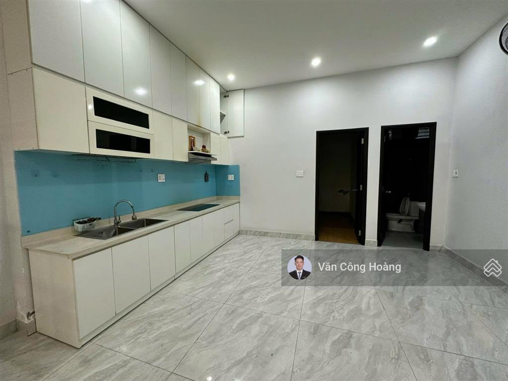 Nhà 3 tầng đường nguyễn quang bích  ngay cạnh bv vinmec  92.5m2 ngang 5m  giá cực tốt 8.x tỷ