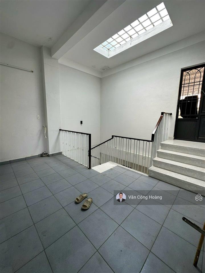 Nhà 3 tầng đường nguyễn quang bích  ngay cạnh bv vinmec  92.5m2 ngang 5m  giá cực tốt 8.x tỷ