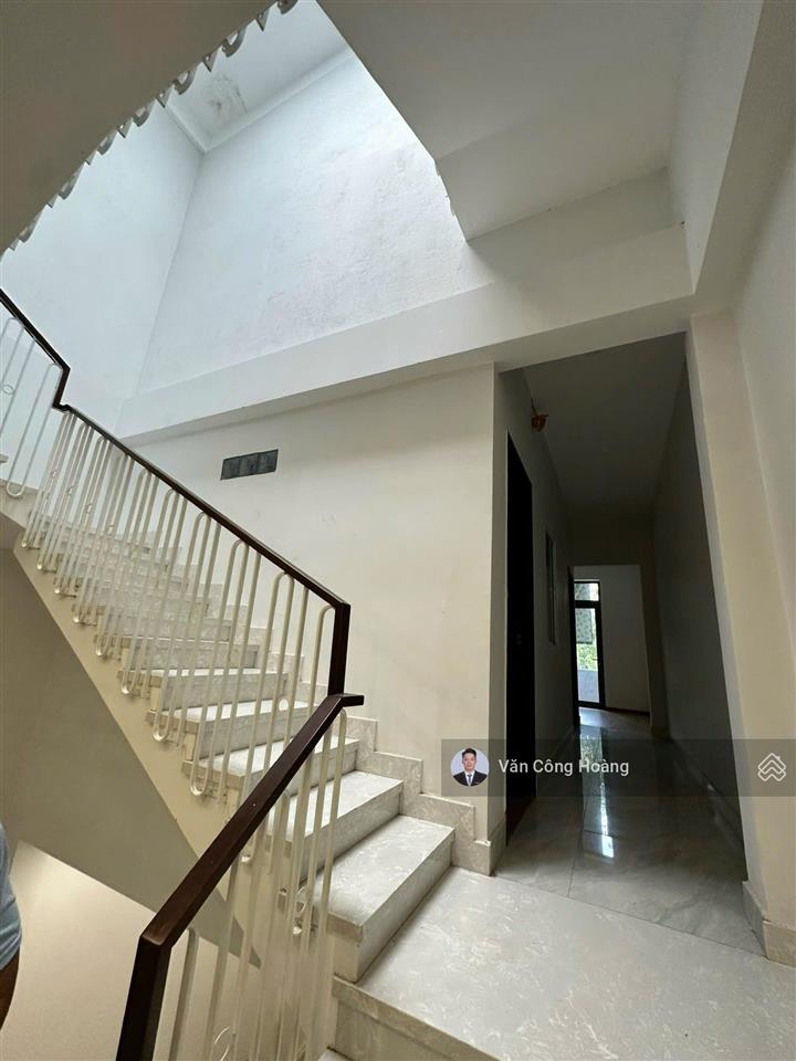 Nhà 3 tầng đường nguyễn quang bích  ngay cạnh bv vinmec  92.5m2 ngang 5m  giá cực tốt 8.x tỷ