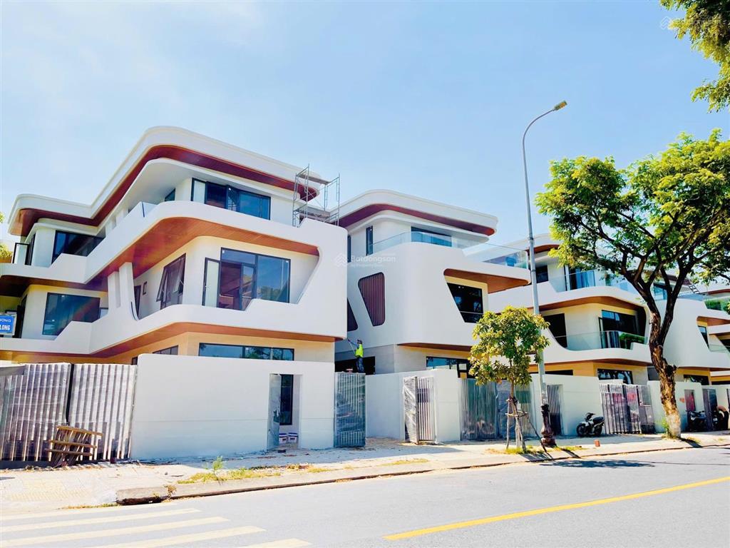 Căn biệt thự 4 tầng bùi viện ngay sát sông hàn  331m2 ngang 12m  giá tốt khu elisia complex
