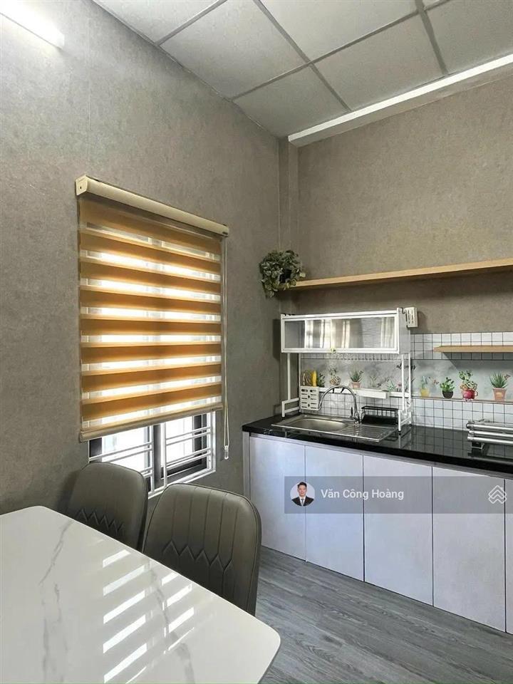Nhà 3 tầng đường bùi kỉ ngay cạnh đại học ngoại ngữ  95m2 ngang 5m  giá cực tốt 8.x tỷ