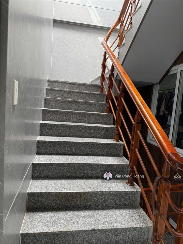 Nhà 3 tầng đường trần kim xuyến  97m2  giá cực tốt 6.5 tỷ  kdt hoà xuân