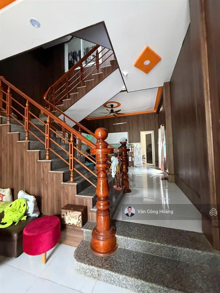 Nhà 3 tầng đường trần kim xuyến  97m2  giá cực tốt 6.5 tỷ  kdt hoà xuân