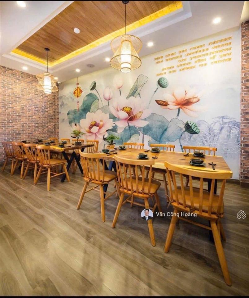 Bán mặt phố kinh doanh tiểu la  sát quảng trường 2/9  ngang 6.3m cực đẹp  trung tâm hoà cường