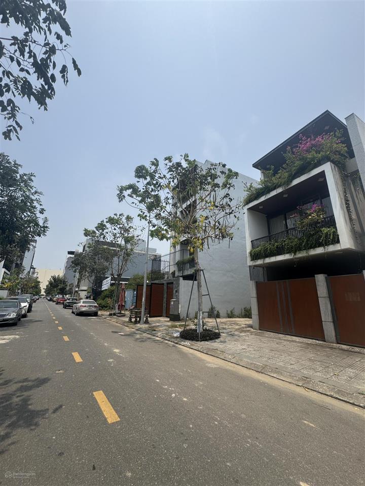 Lô đất nại nam 8  vị trí sát sông hàn, cạnh tháp 69 tầng tổ hợp đà nẵng downtown  cực đẹp