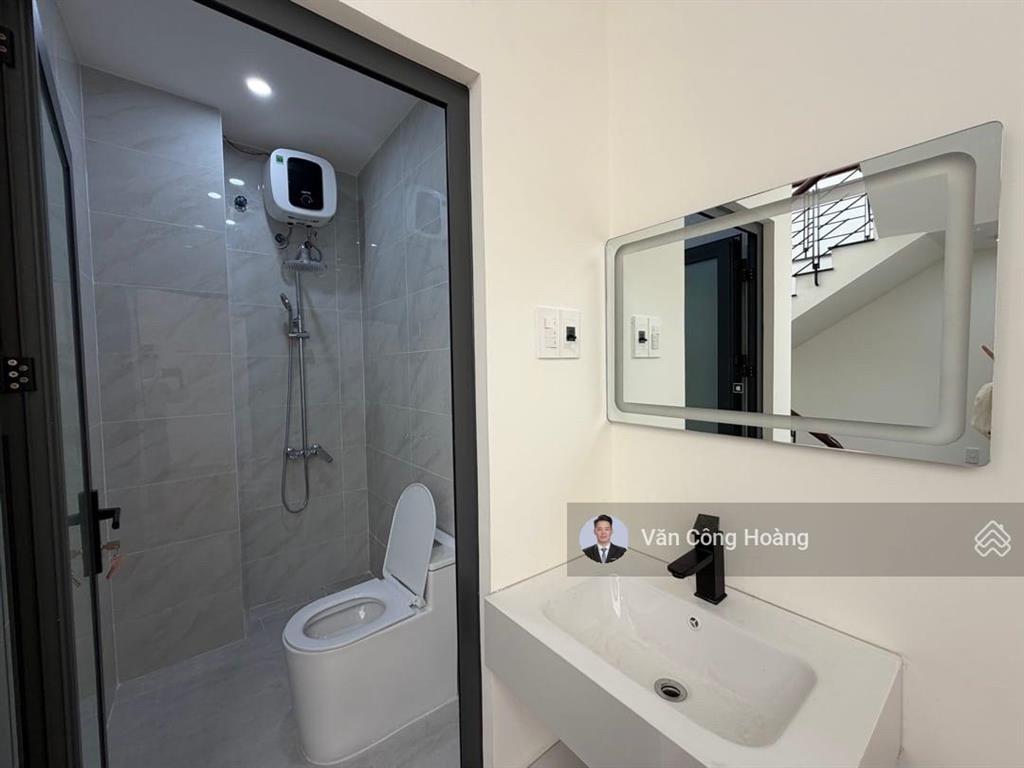 Nhà 4 tầng 5pn mặt đường ngô thị liễu, cạnh bv vinmec  trung tâm hòa cường