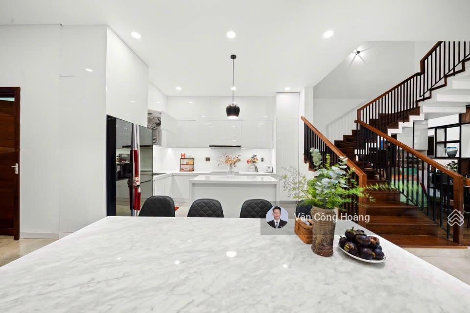 Nhà đẹp 3 tầng nại nam 8 ngay trung tâm đà nẵng downtown  139m2 ngang 6m  full nội thất  giá tốt
