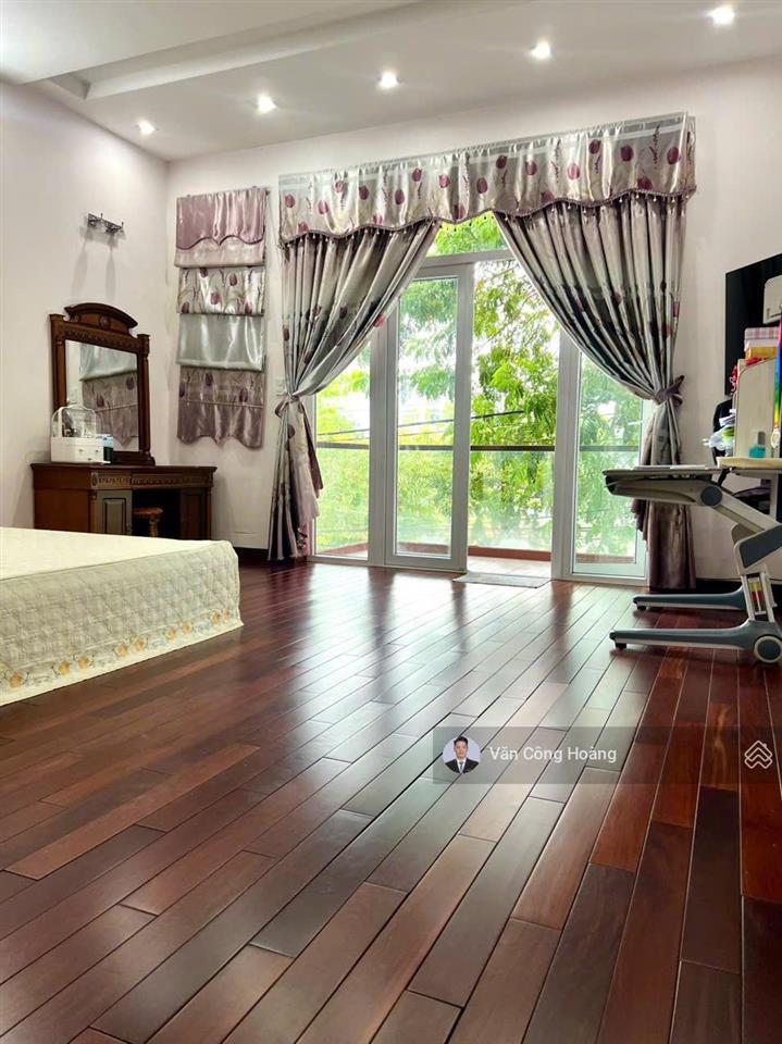 Nhà 3.5 tầng nguyễn văn thủ  mặt phố hải châu  view công viên trực diện  cực đẹp, hiếm