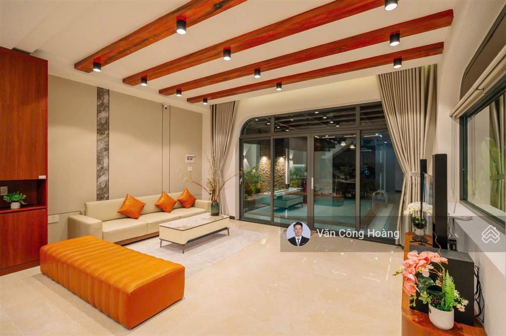 Căn villa hồ bơi  góc 2 mặt tiền sát sông khu nam việt á  200m2 sẵn cho thuê 60 triệu  giá tốt