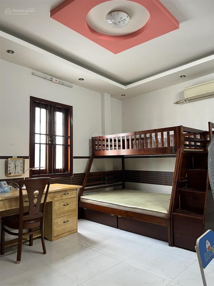 Bán nhà riêng mới đẹp năm tầng, dtsd gần 300m2 sát cầu nguyễn văn cừ p1 q8, trung tâm